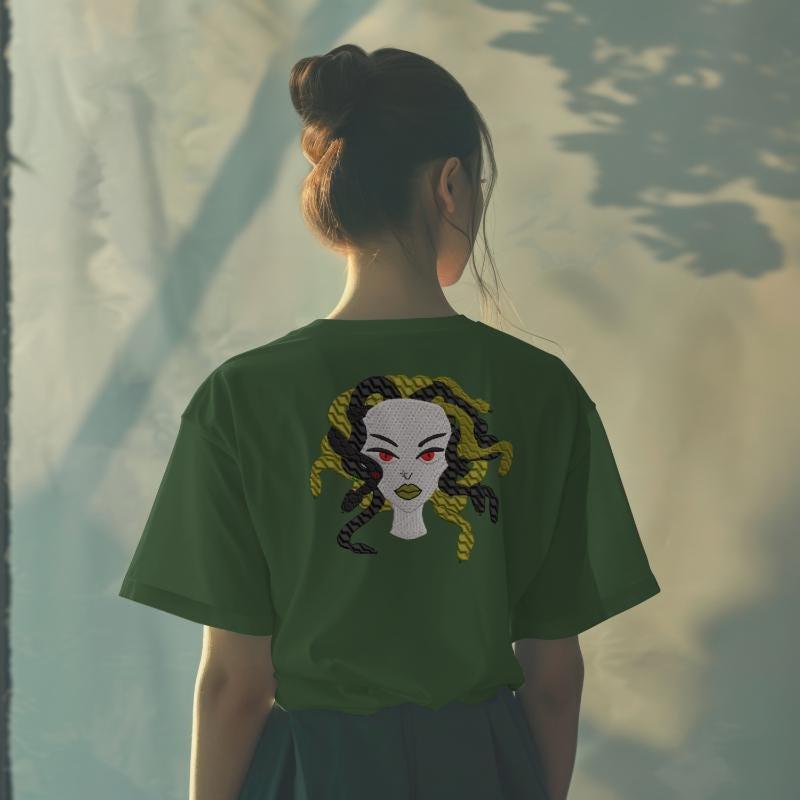 Medusa Stickmaschinendatei | Mystisches Schlangen-Design für Kleidung & Accessoires | Embroidery File, DST, EXP, hus, jef, pes, vip - Stricta